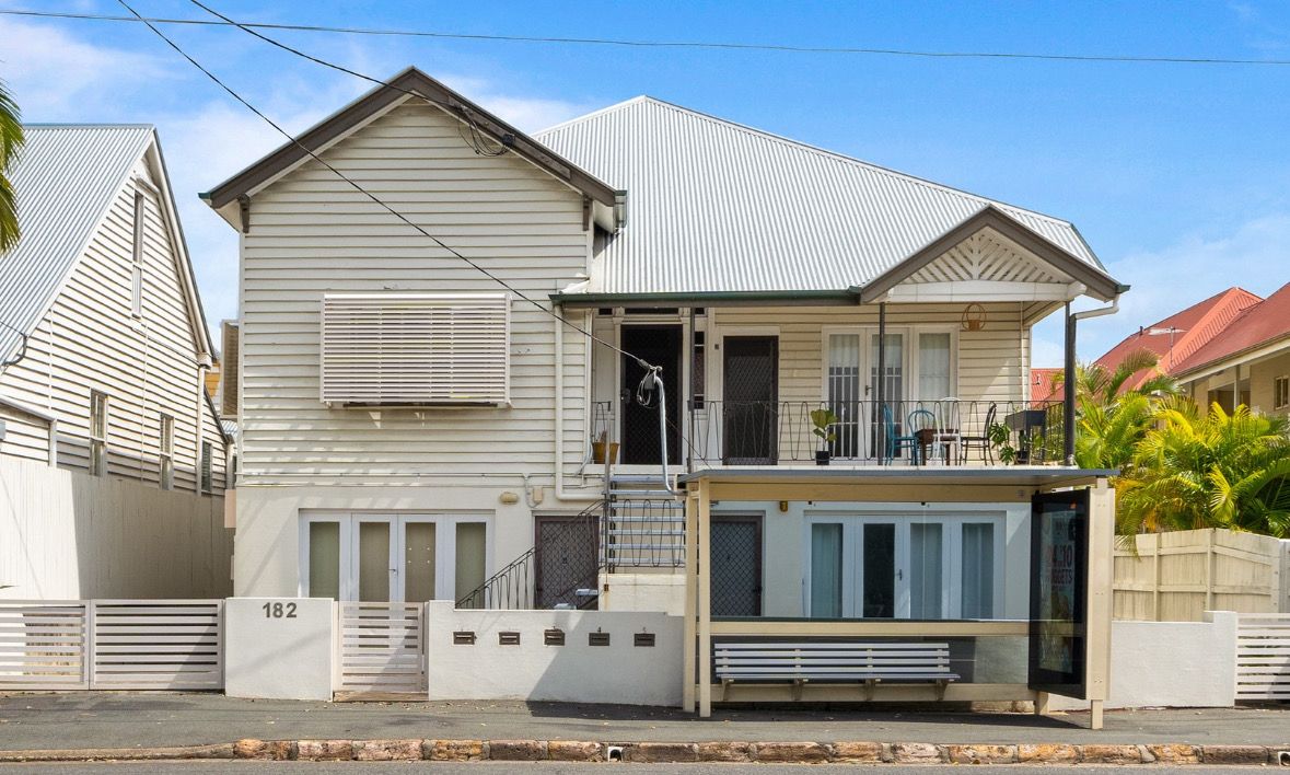 2 bedrooms House in 2/182 Petrie Terrace PETRIE TERRACE QLD, 4000
