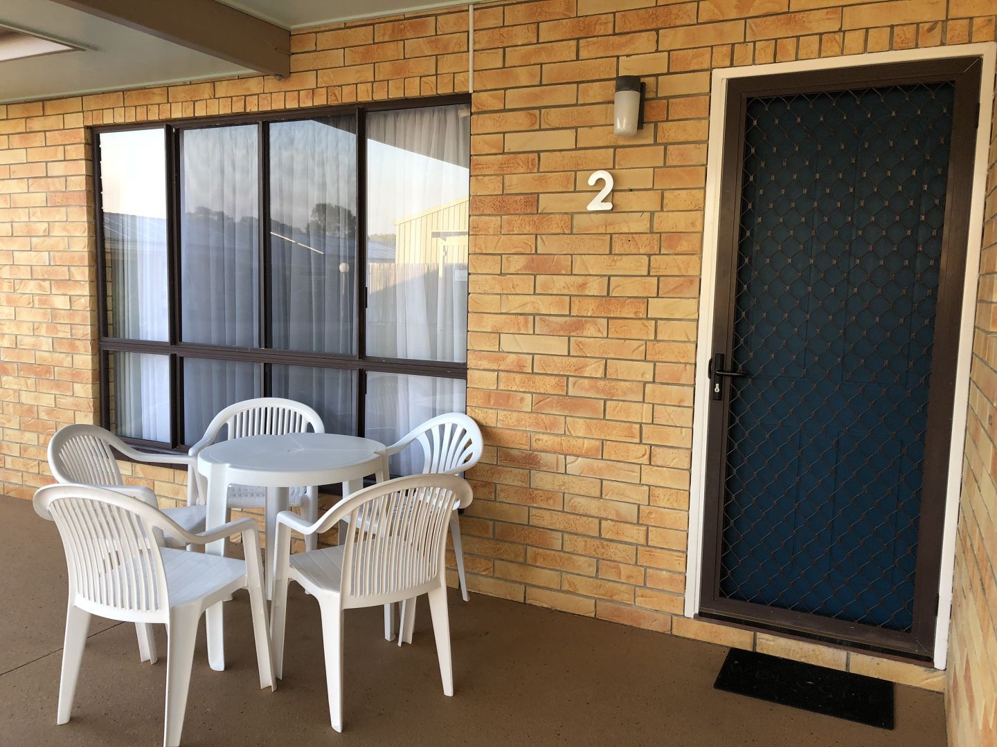 Unit 2/83 Mackerel St, Woodgate QLD 4660, Image 2