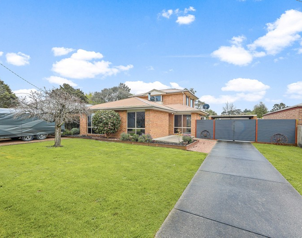 65 Young Street, Darnum VIC 3822