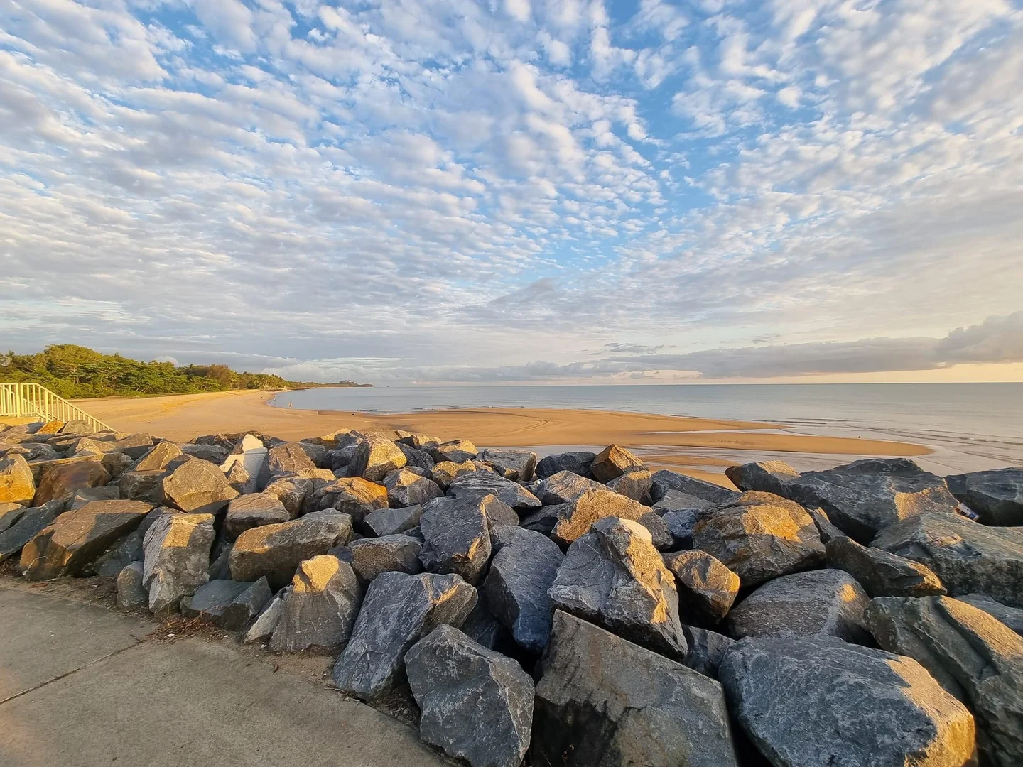 Additional image 10 of Machans Beach QLD 4878