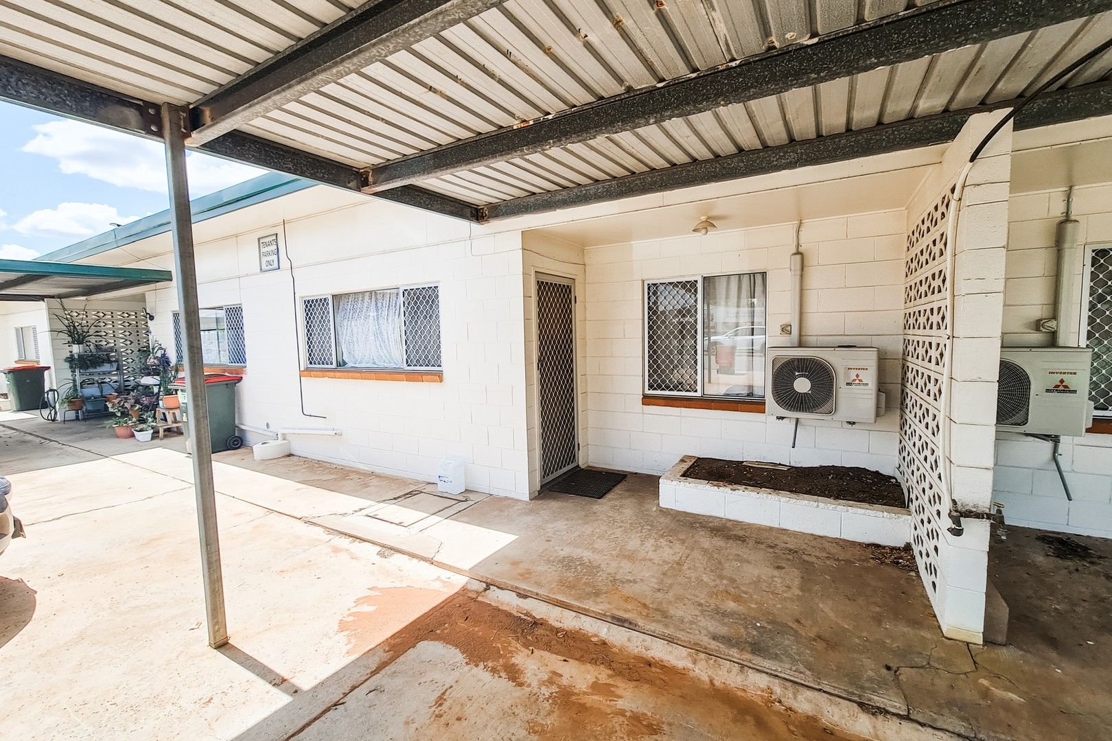 2 bedrooms Apartment / Unit / Flat in 3/79 Miles Street MOUNT ISA QLD, 4825