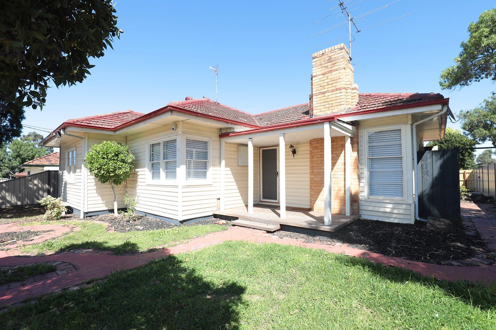 3 bedrooms House in 15 Hampshire Road SUNSHINE VIC, 3020