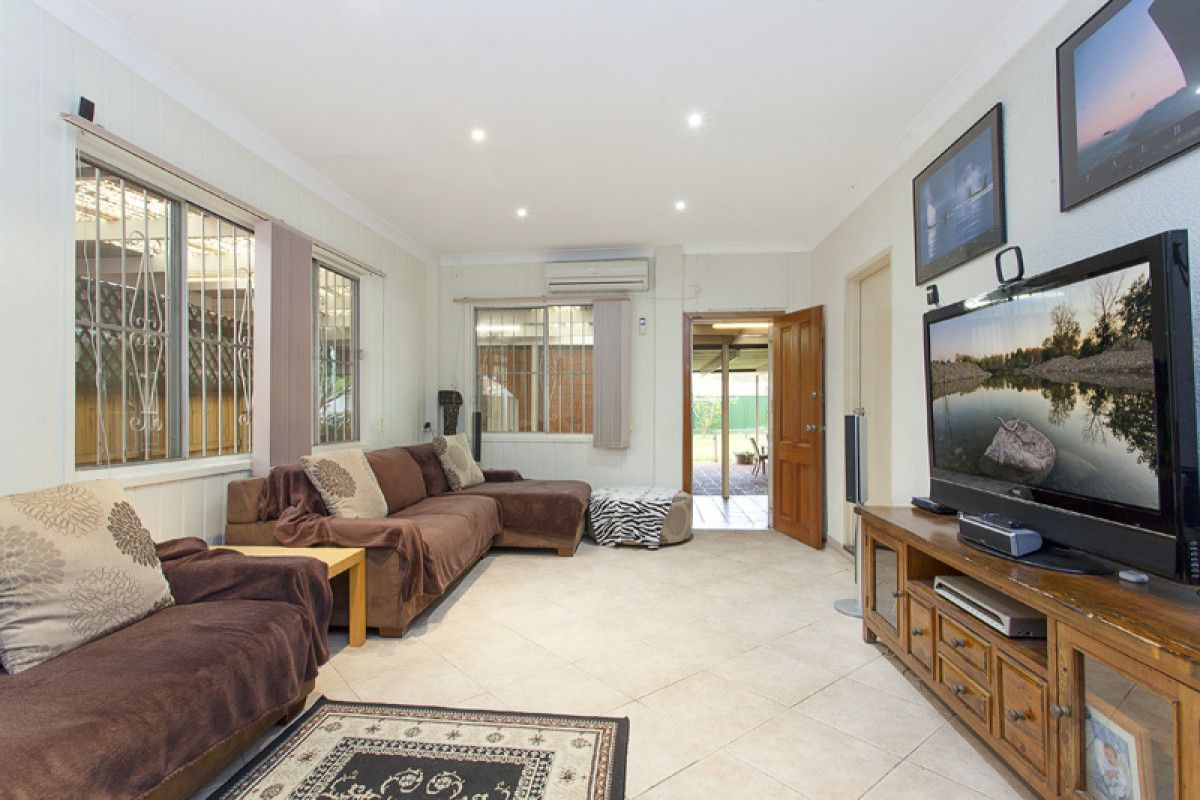 13 Clyde Street, Croydon Park NSW 2133, Image 2