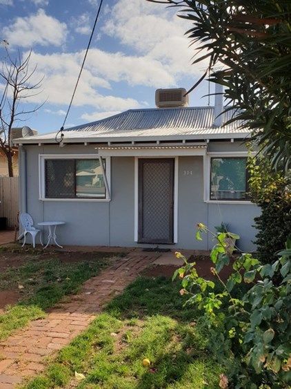3 bedrooms House in 314 Egan Street KALGOORLIE WA, 6430
