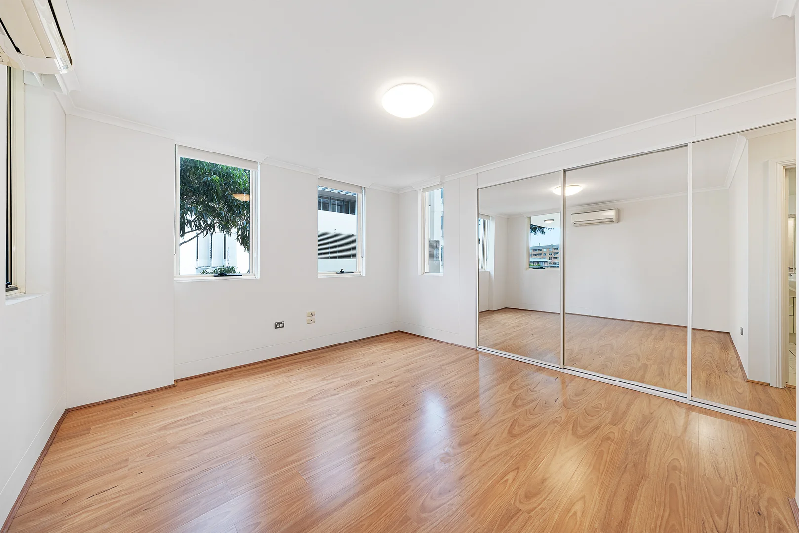 Additional image 3 of 503/56A-60 Penkivil Street, Bondi NSW 2026