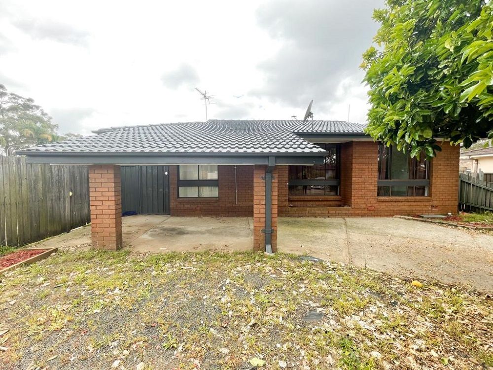 3 bedrooms House in 10 Kew Way AIRDS NSW, 2560