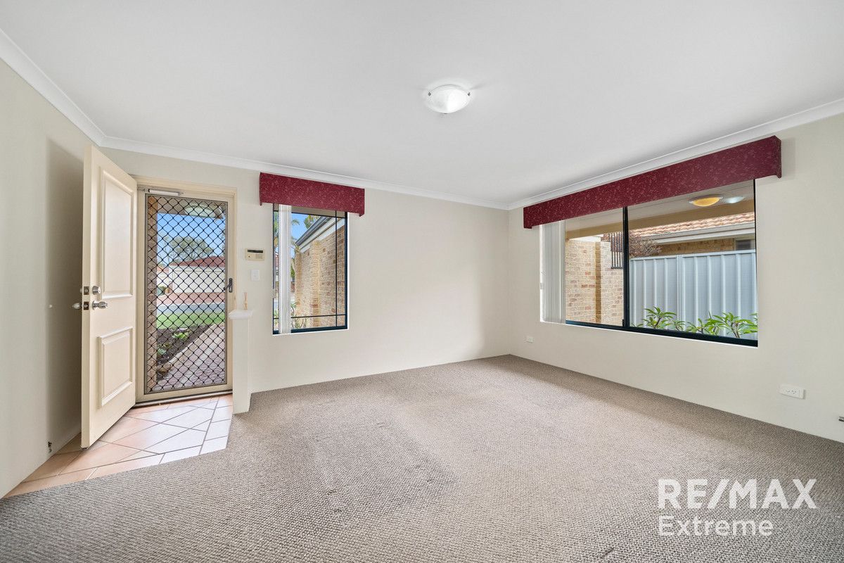 12 Mangrove Circuit, Banksia Grove WA 6031, Image 2