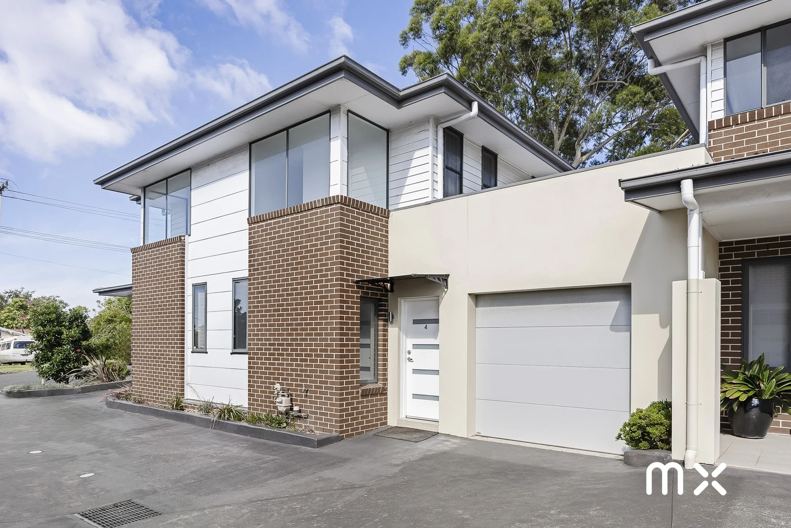 4/2A Douglas Road, Fernhill NSW 2519