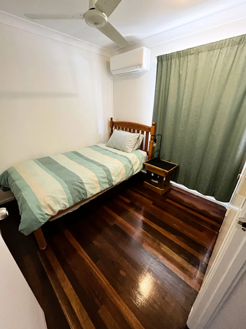 Additional image 9 of 11 Evelyn Street, Lammermoor QLD 4703