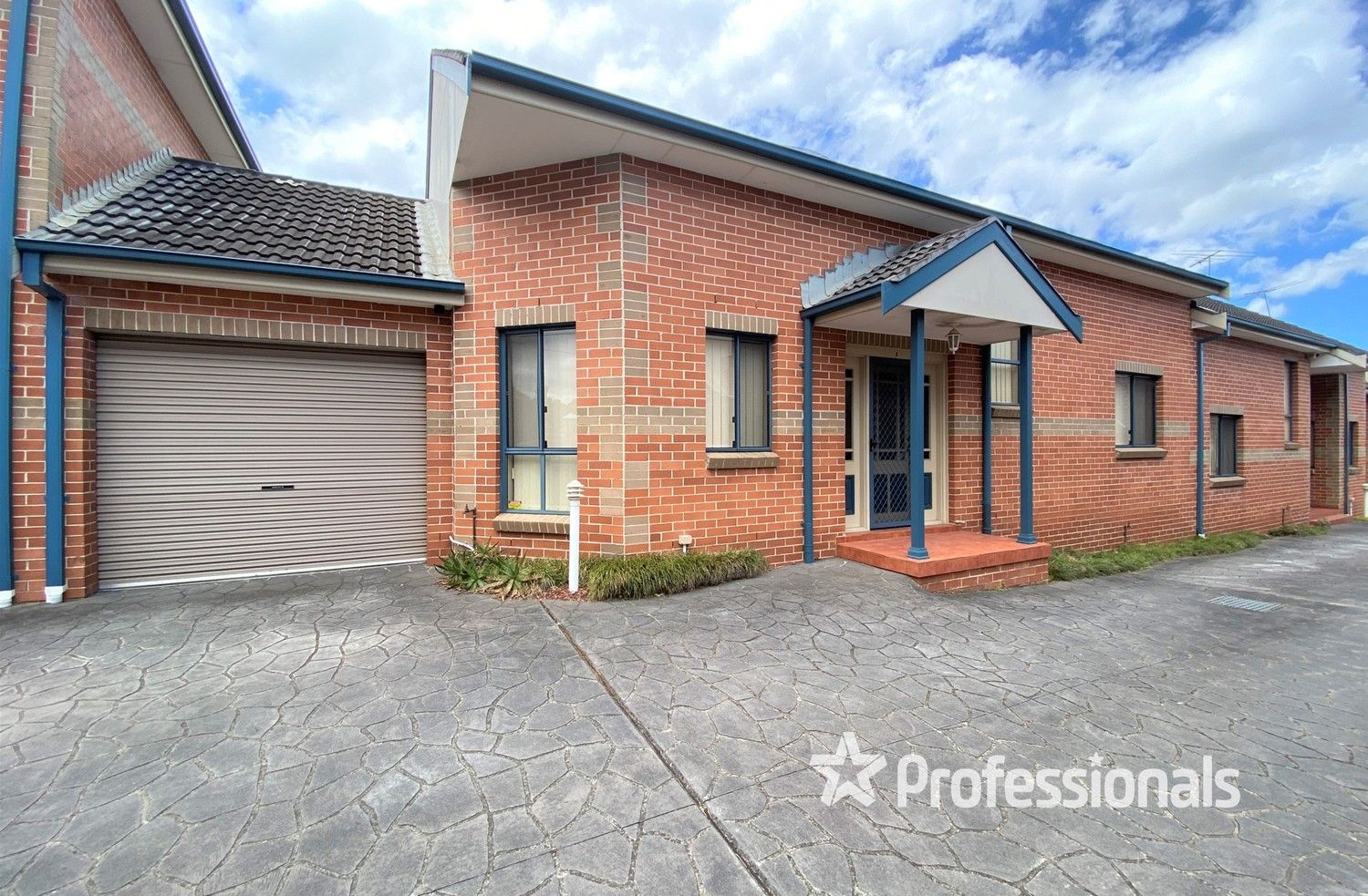 3 bedrooms Villa in 6/65-67 Vega Street REVESBY NSW, 2212