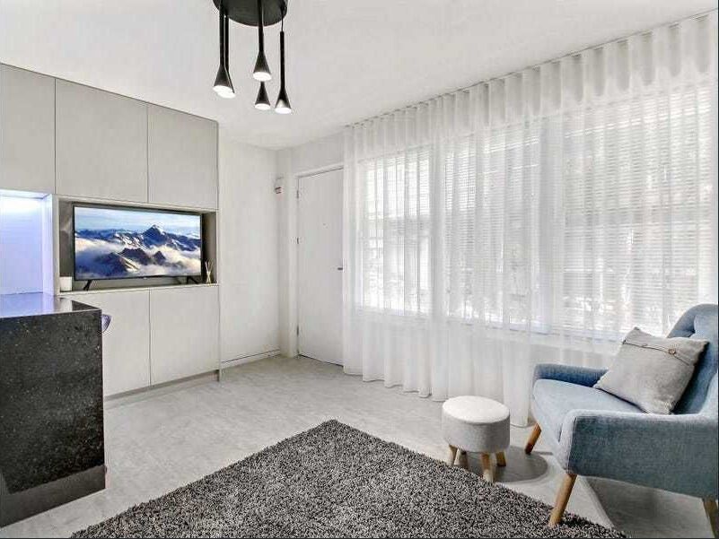 1 bedrooms Studio in 2/38 Dalgety Street ST KILDA VIC, 3182