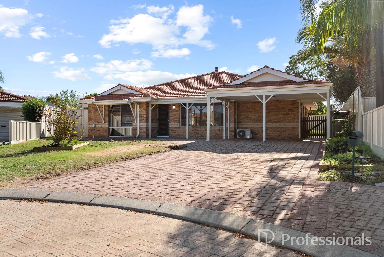 10 Calcite Place, Forrestfield WA 6058