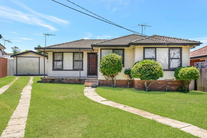 Picture of 17 Gemoore Street, SMITHFIELD NSW 2164