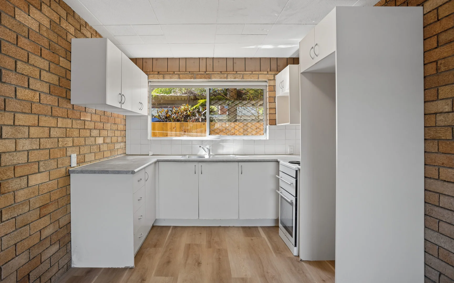 Additional image 2 of 2/34 Coolangatta Road, Coolangatta QLD 4225