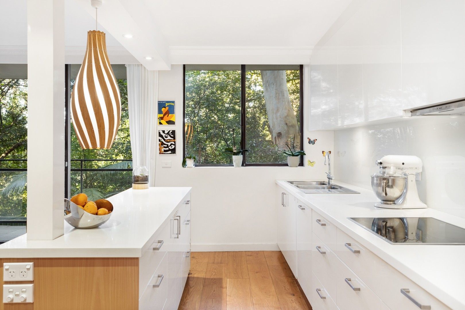 Apartment 8 'Victoria Gardens'/297 Edgecliff Road, Woollahra NSW 2025, Image 2