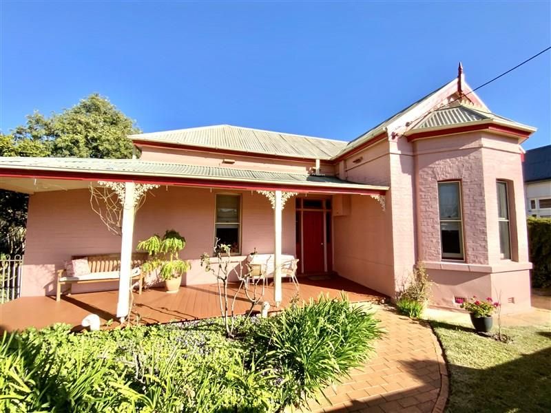 12 Battye Street, Forbes NSW 2871, Image 0