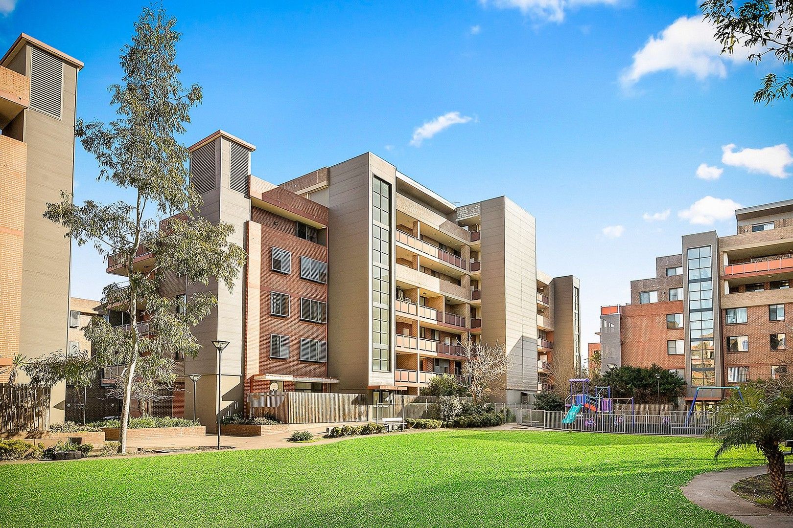 2 bedrooms Apartment / Unit / Flat in J410/27 George Street NORTH STRATHFIELD NSW, 2137