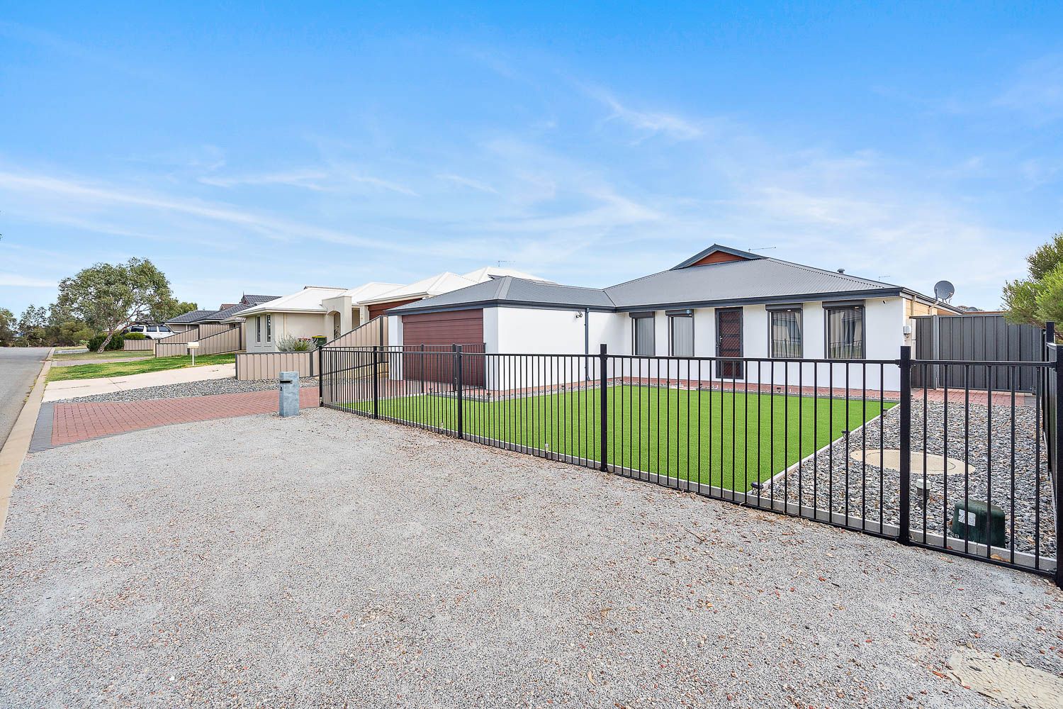 28 Calneggia Drive, Byford WA 6122, Image 1