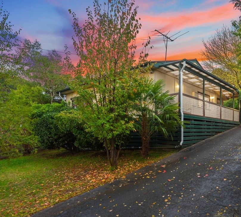 2 bedrooms House in 14 Harker Street HEALESVILLE VIC, 3777