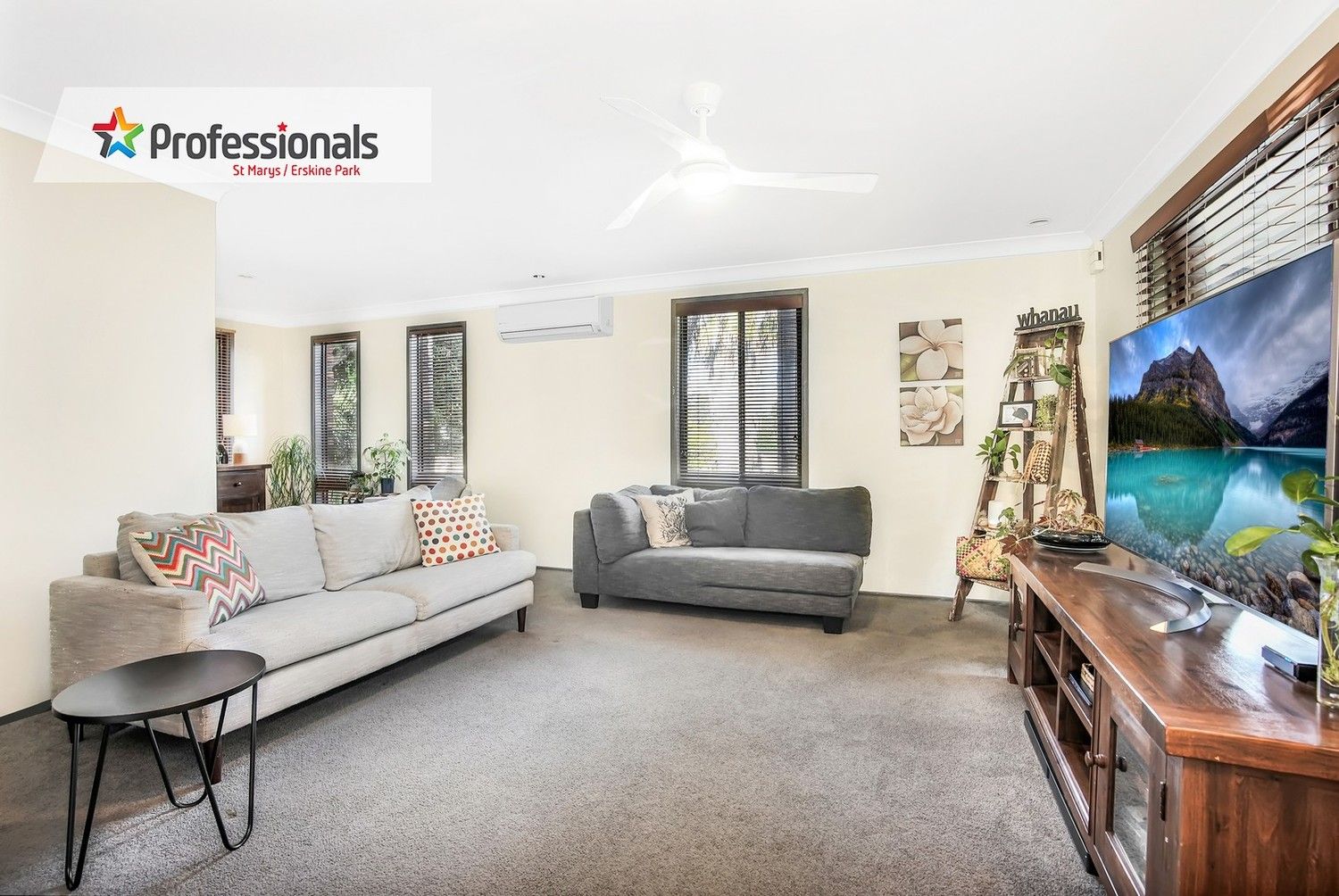 8 Kelmscott Way, St Clair NSW 2759, Image 2