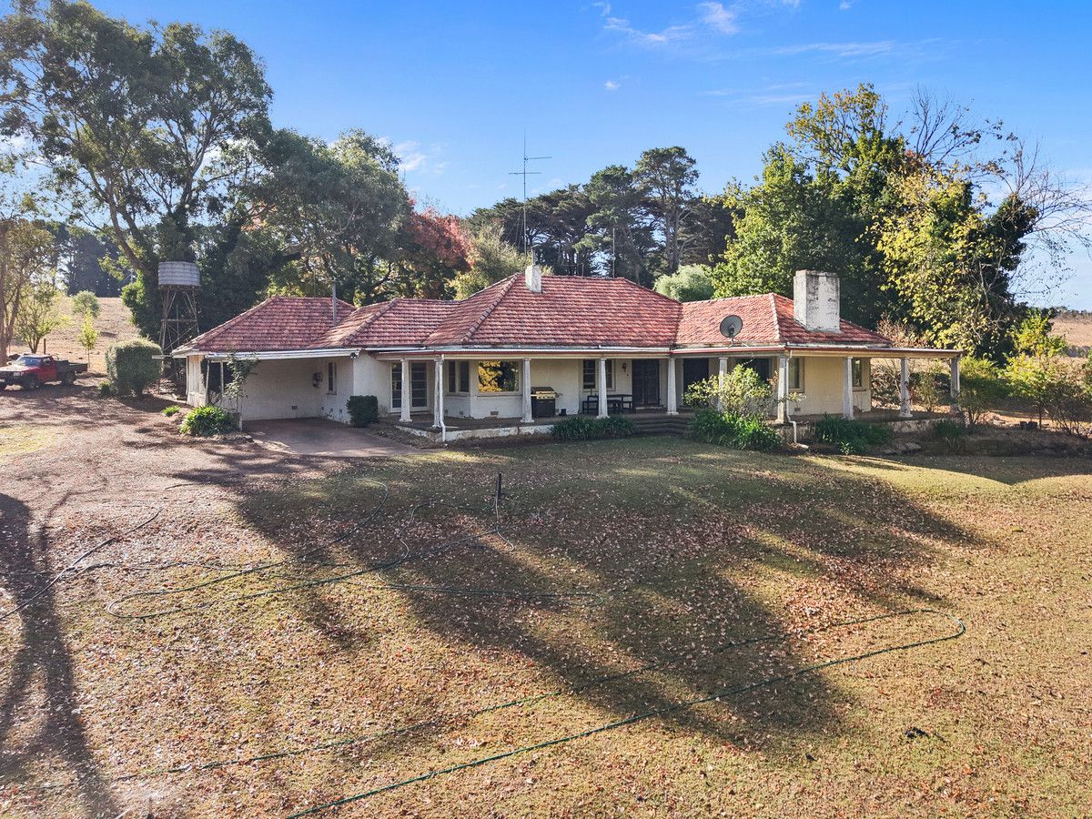 6 bedrooms Rural in 1284 Nareen Road NAREEN VIC, 3315