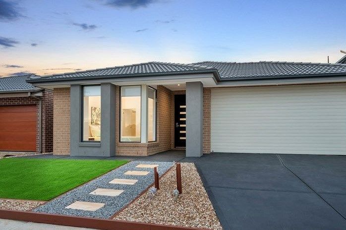 4 bedrooms House in 12 Gambino Crescent TRUGANINA VIC, 3029