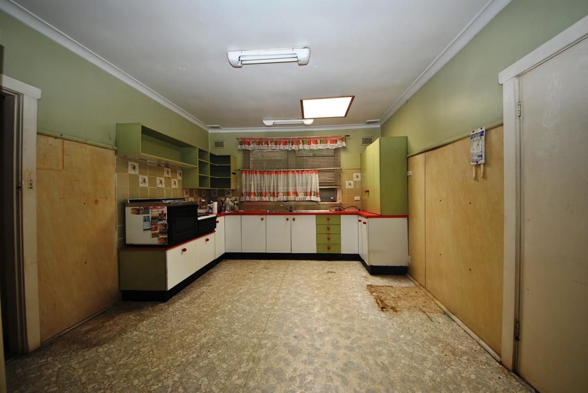 233 Hector Street, Sefton NSW 2162, Image 2