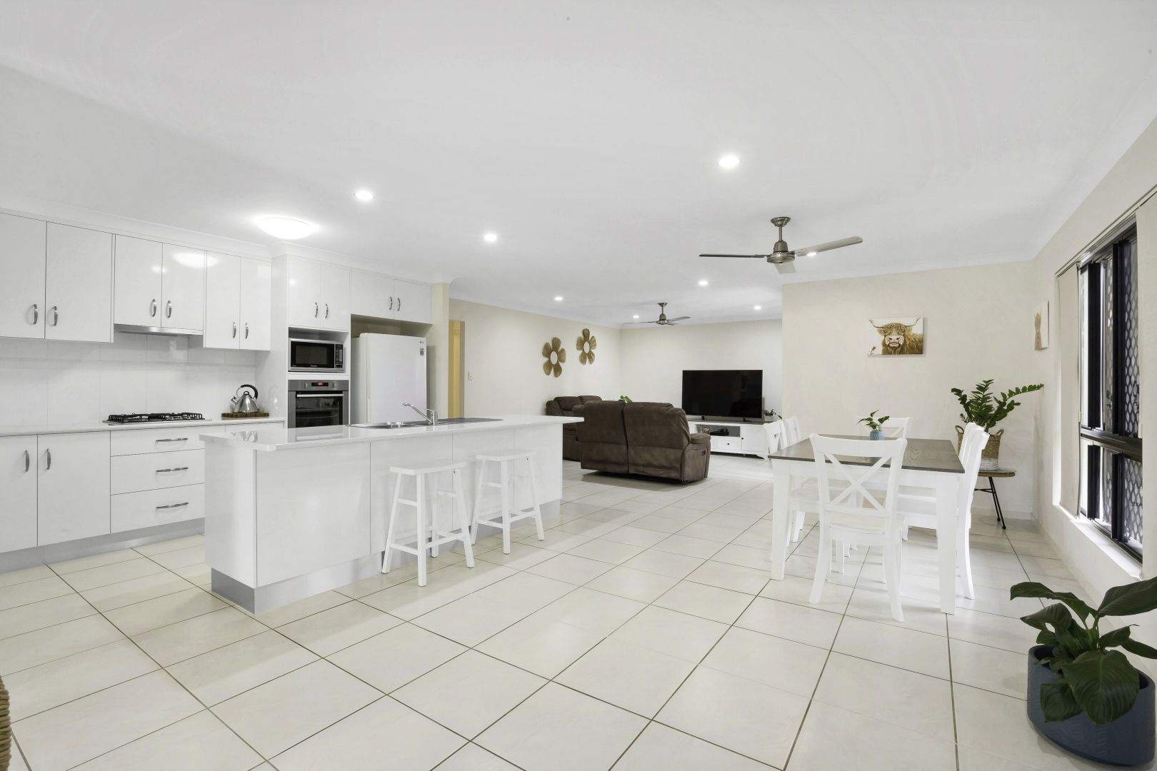 66 Hoffman Drive, Marian QLD 4753, Image 2