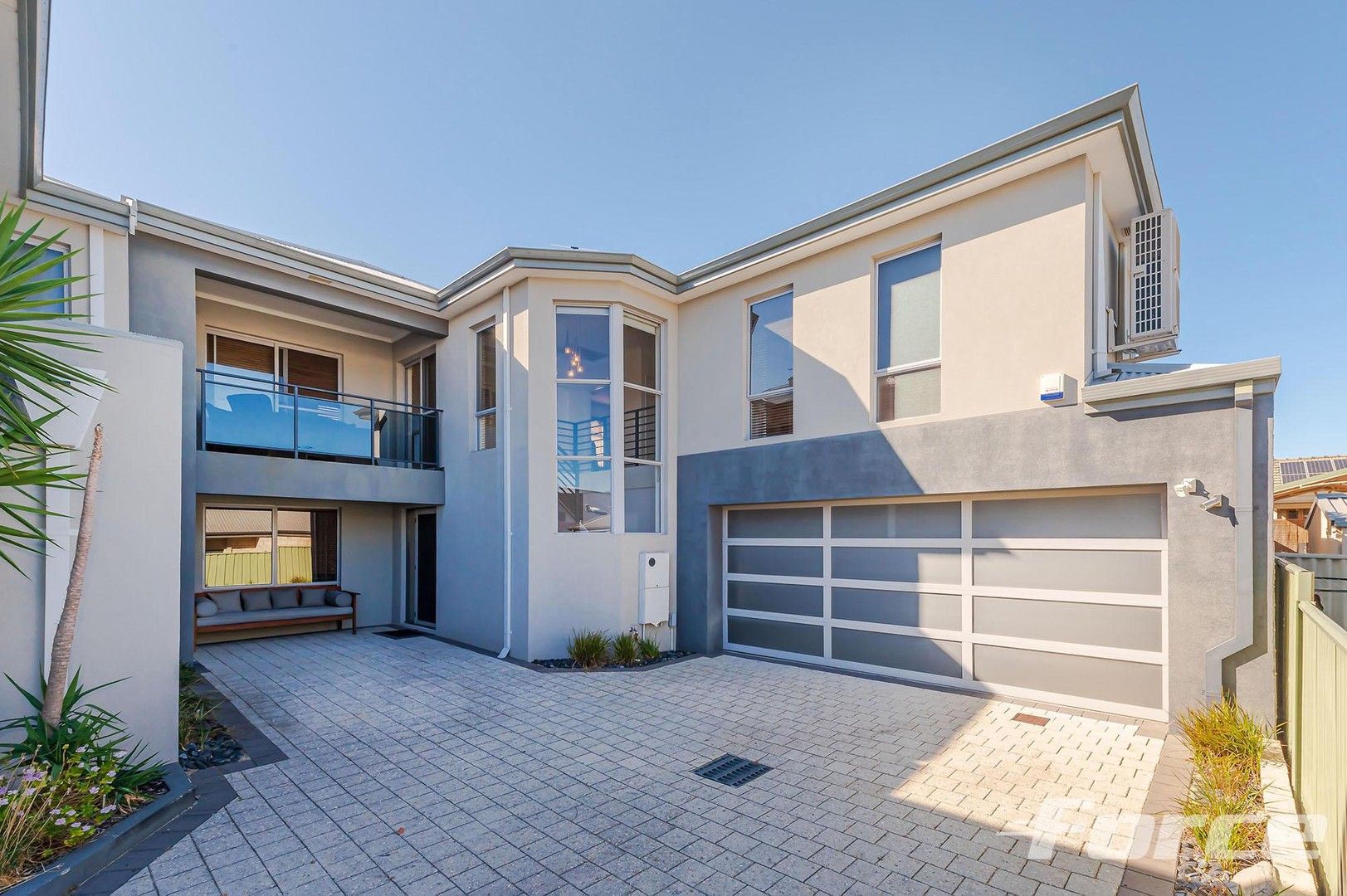 3 bedrooms Townhouse in 41c Norman Street INNALOO WA, 6018