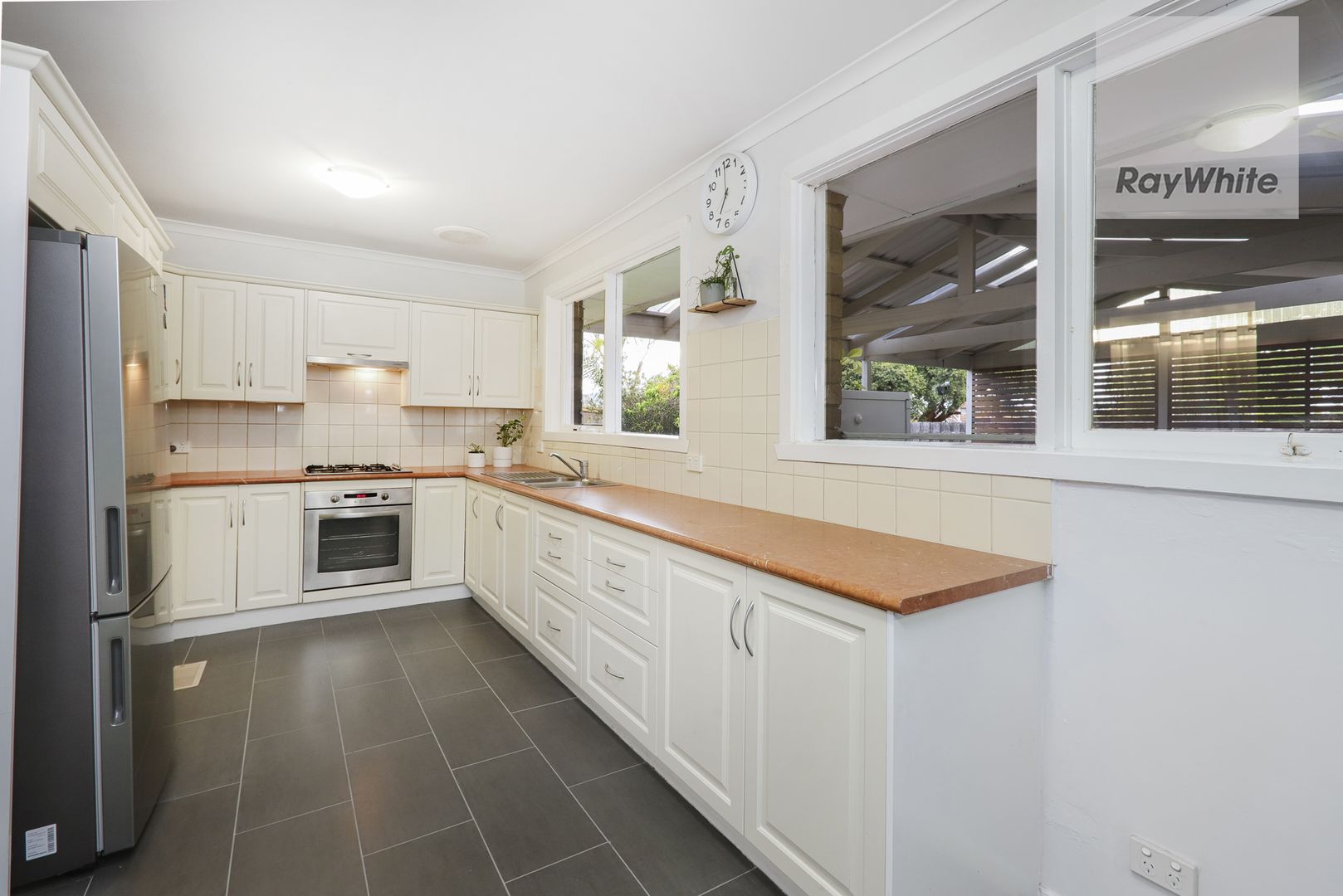 5 Archer Court, Gladstone Park VIC 3043, Image 1