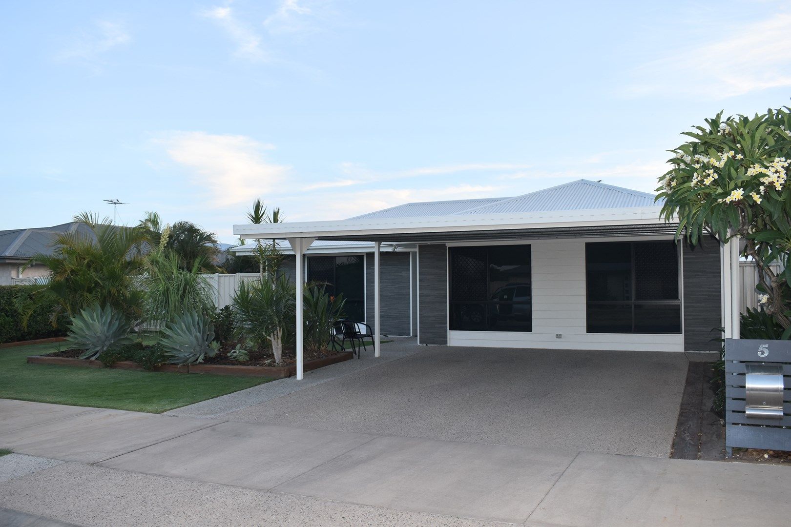 5 Spellman, Emerald QLD 4720, Image 0