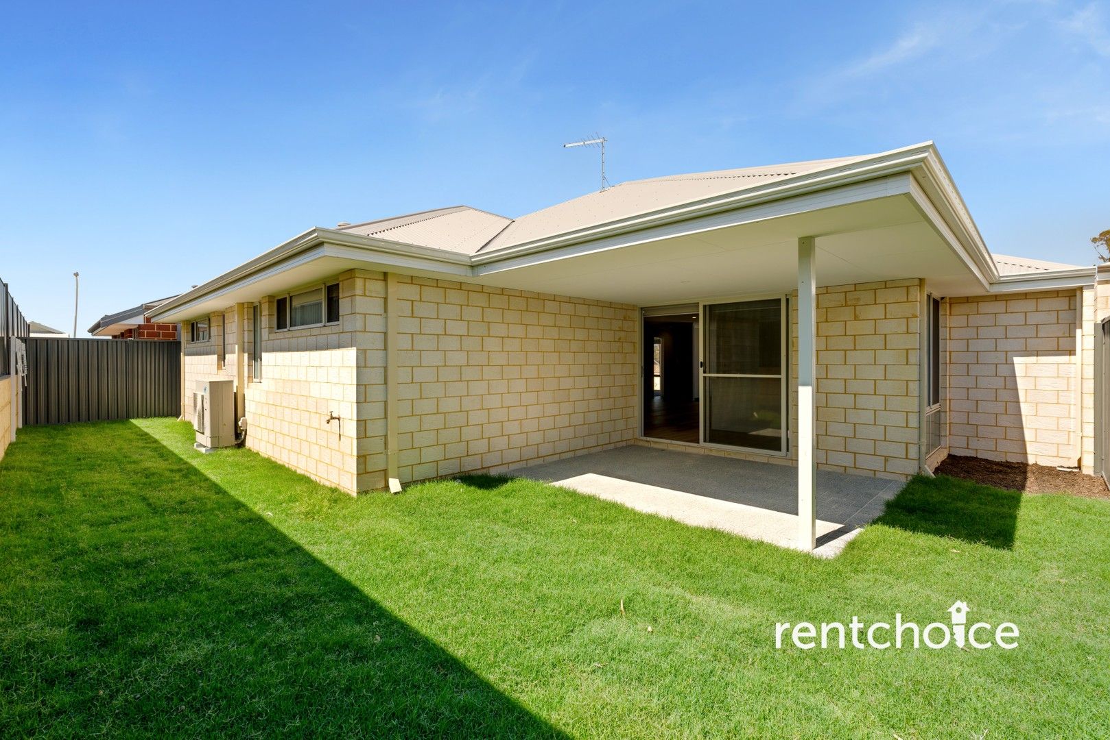 4 bedrooms House in 50 Kookaburra Street EGLINTON WA, 6034