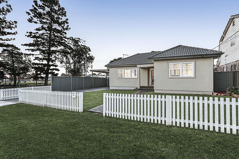 4 bedrooms House in 63 Grove Avenue NARWEE NSW, 2209
