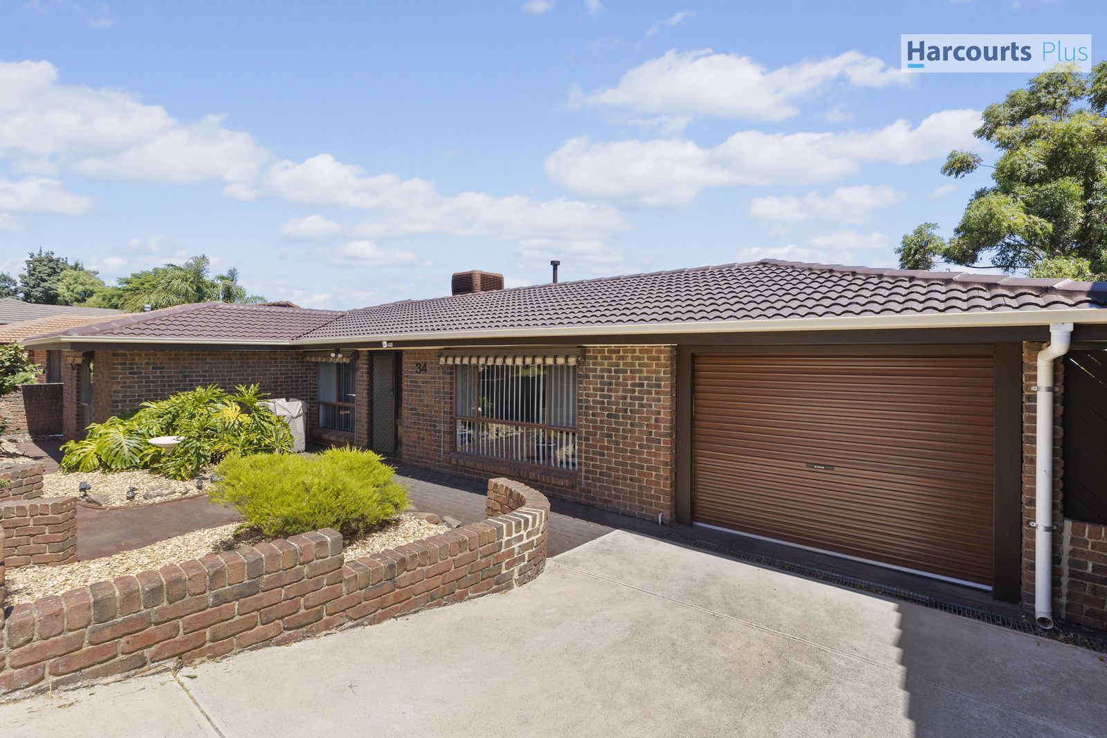 34 Coringle Crescent, Hallett Cove SA 5158, Image 2