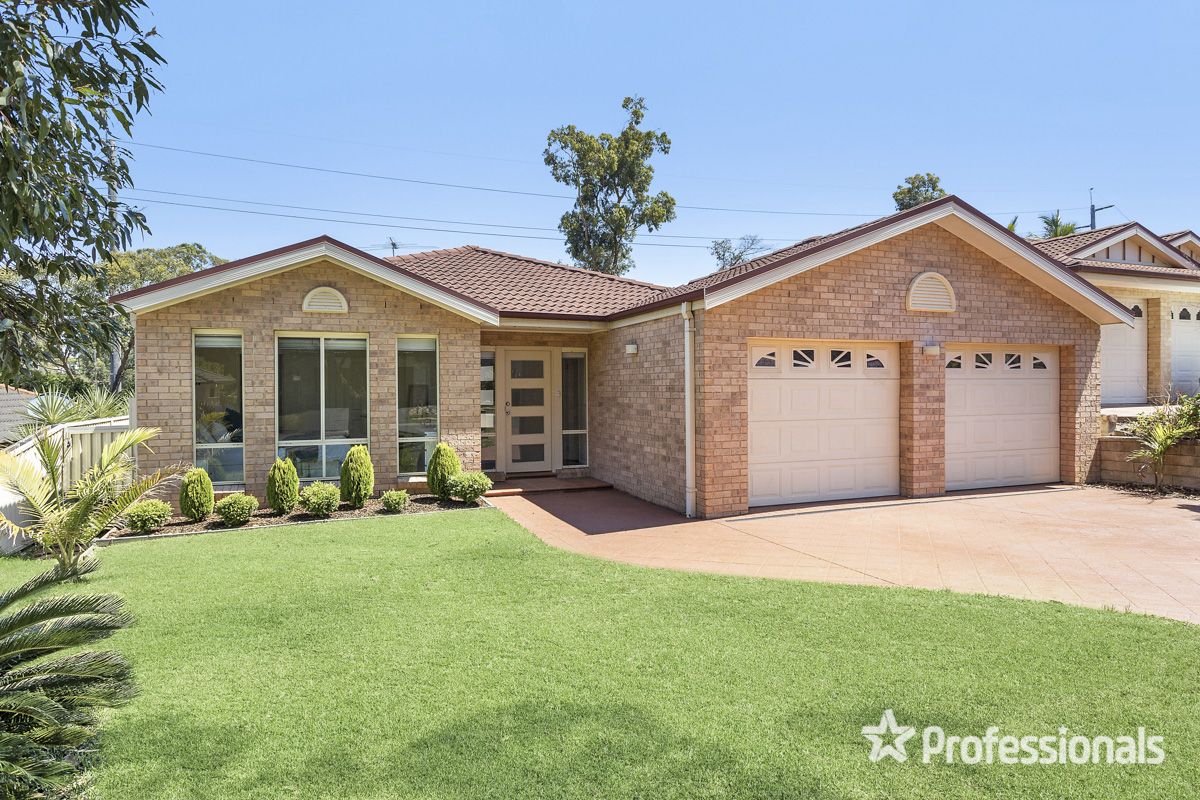 11 Parkwood Drive, Menai NSW 2234, Image 0