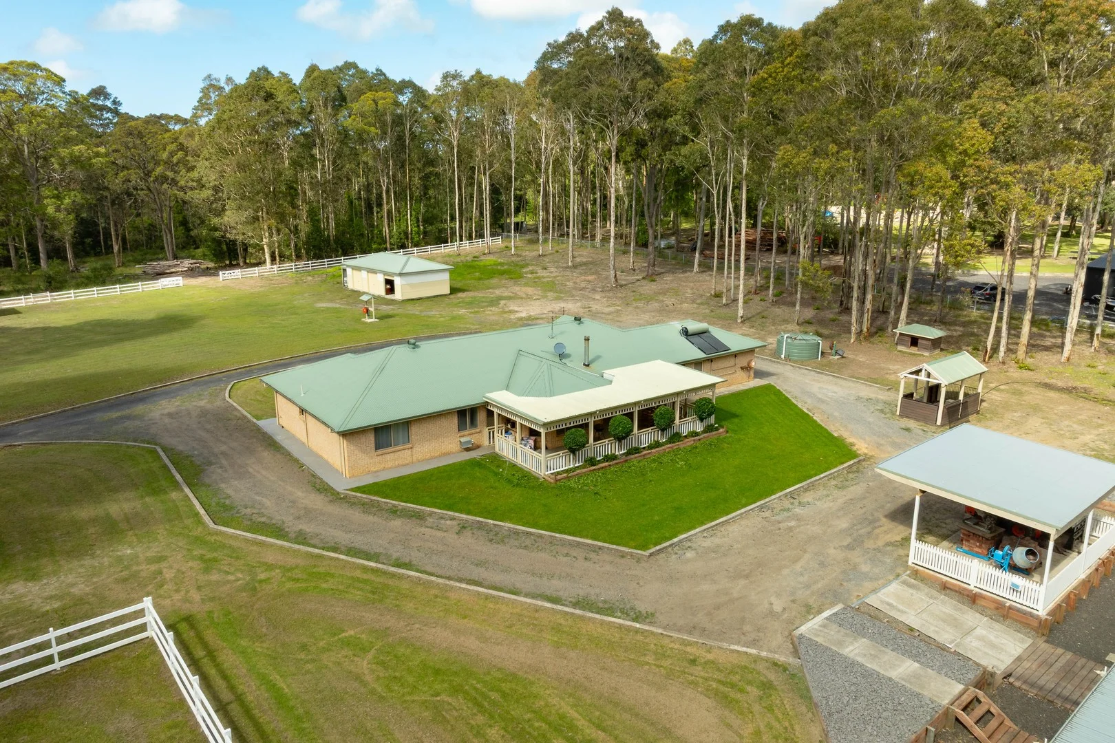 37 Seasongood Road, Woollamia NSW 2540