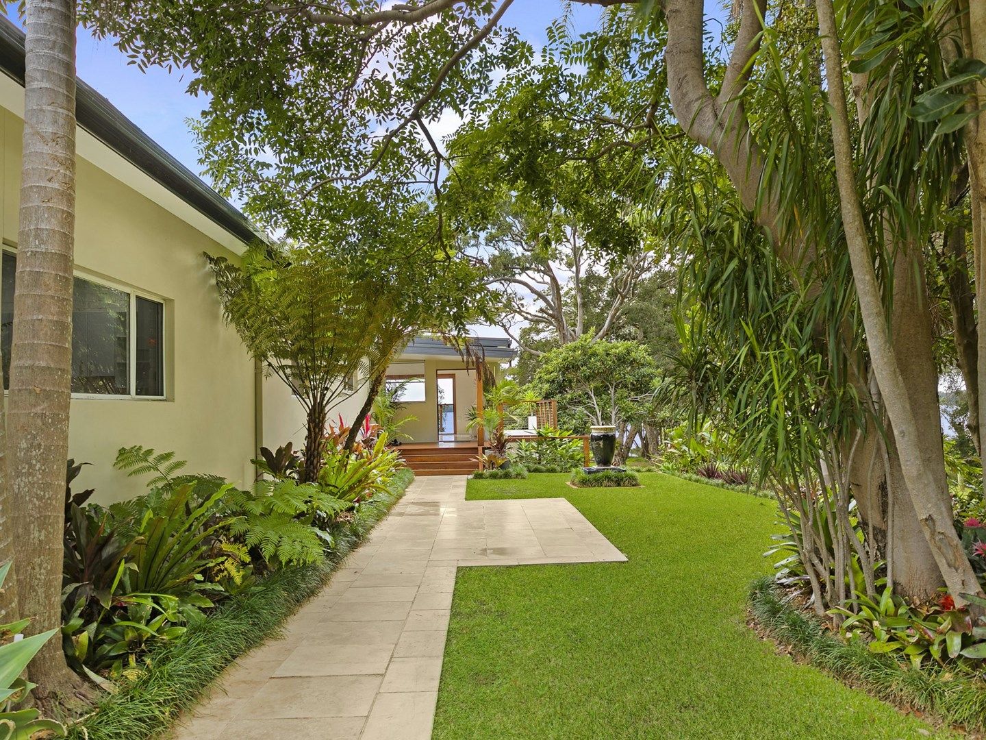 83 Sunrise Avenue, Halekulani NSW 2262, Image 2