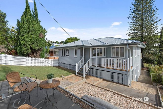 Picture of 43 Dunrod Street, HOLLAND PARK WEST QLD 4121