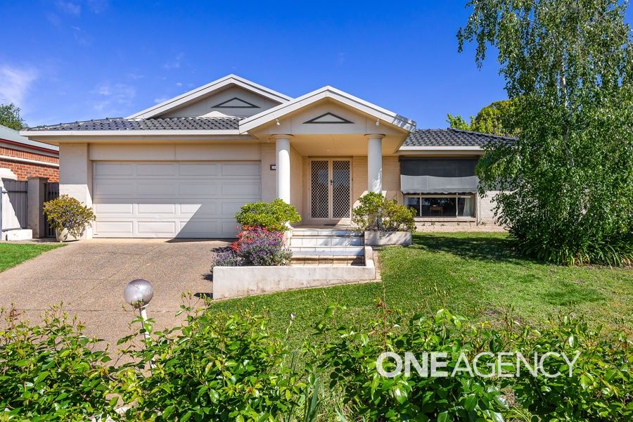 16 ROBERTS WAY, Kooringal NSW 2650, Image 0