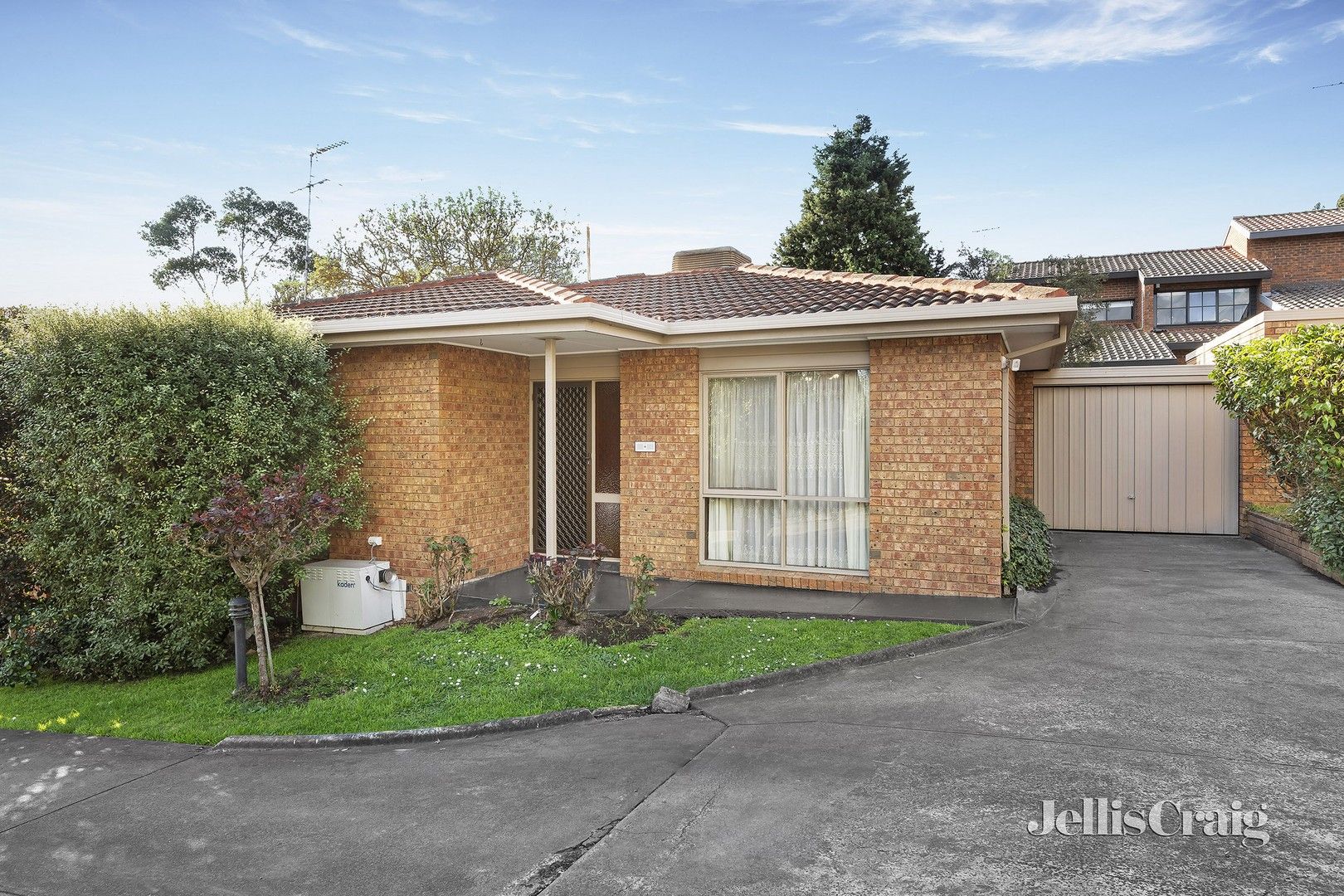 2 bedrooms Apartment / Unit / Flat in 2/85 Rosanna Road HEIDELBERG VIC, 3084
