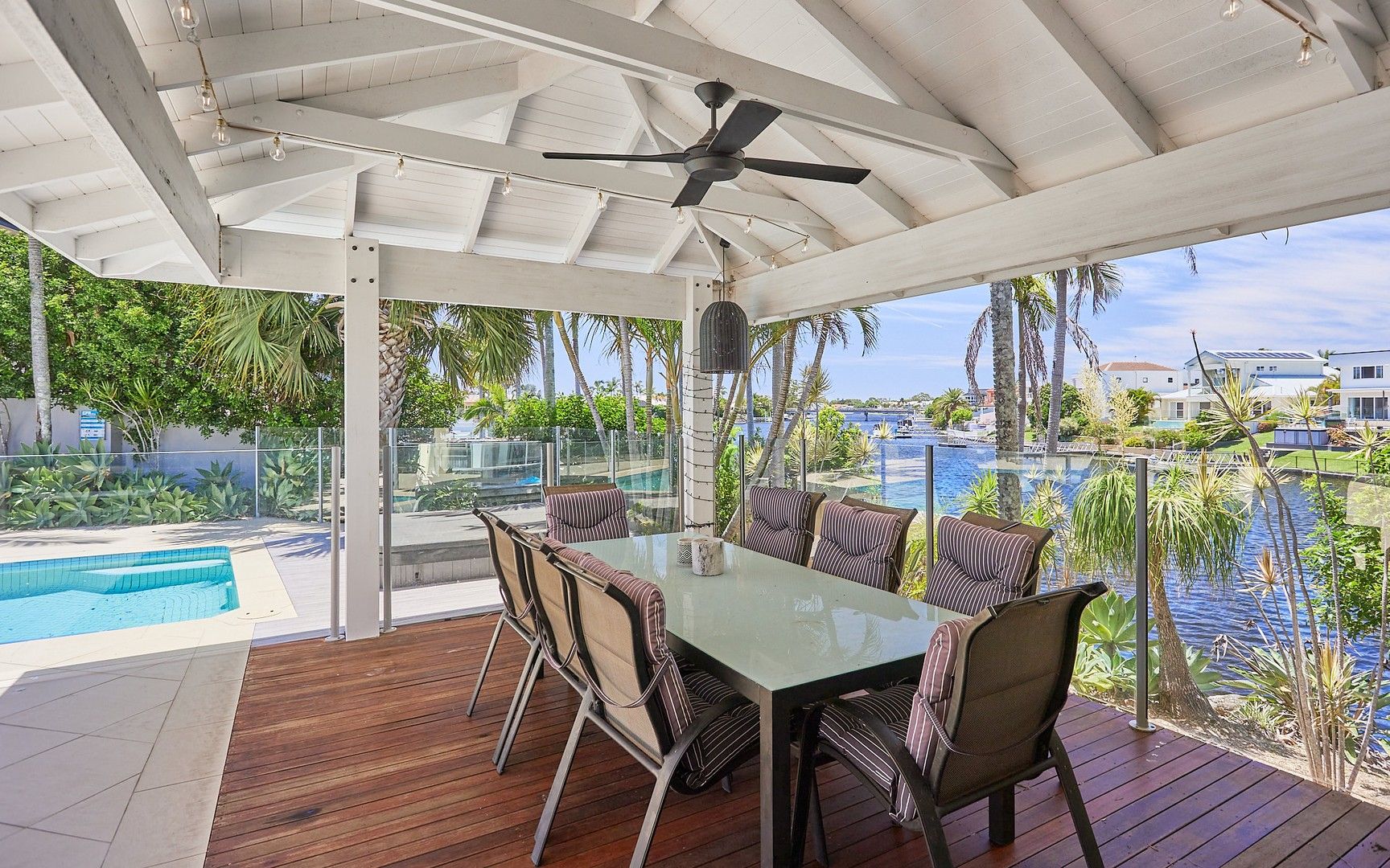 37 Portobello Drive, Mermaid Waters QLD 4218 House For Rent 2,100