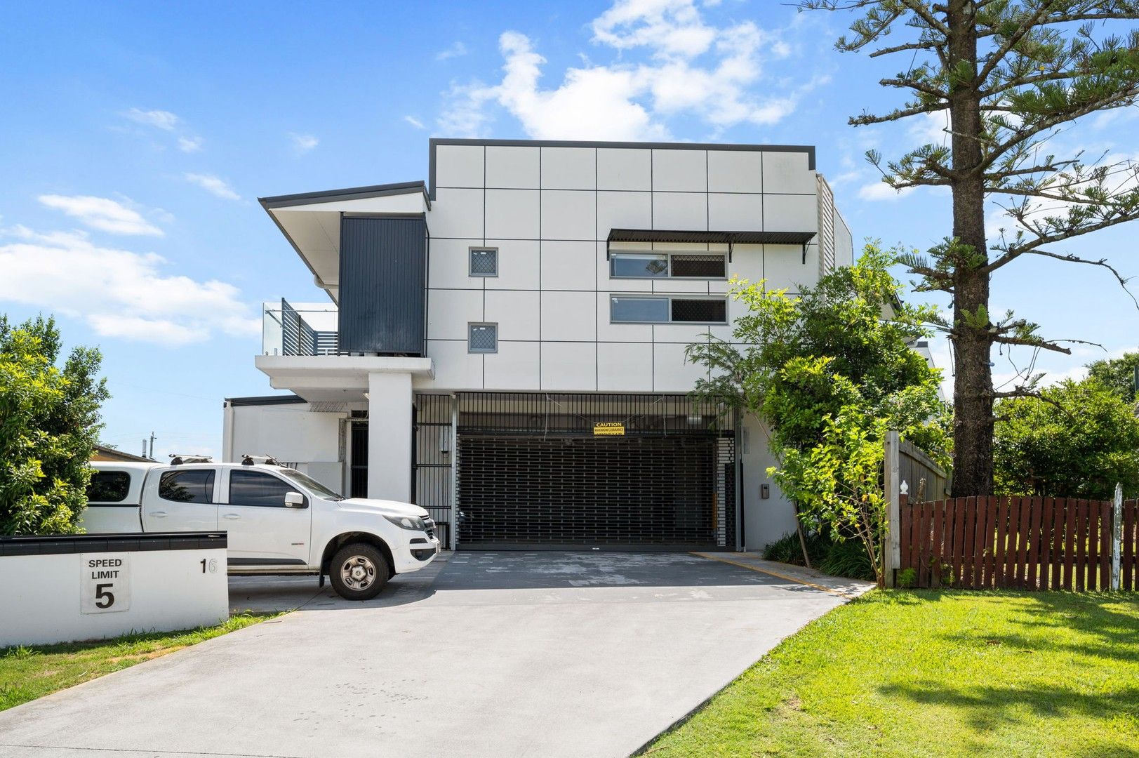 2 bedrooms House in 1/16 Marnham Street ACACIA RIDGE QLD, 4110