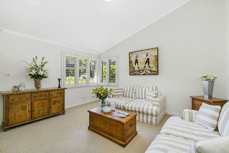 3 Roses Run, Westleigh NSW 2120, Image 2