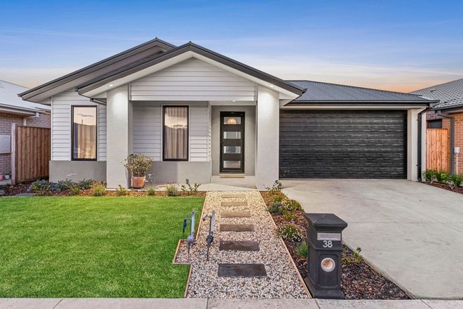 Picture of 38 Montagna Circuit, ARMSTRONG CREEK VIC 3217