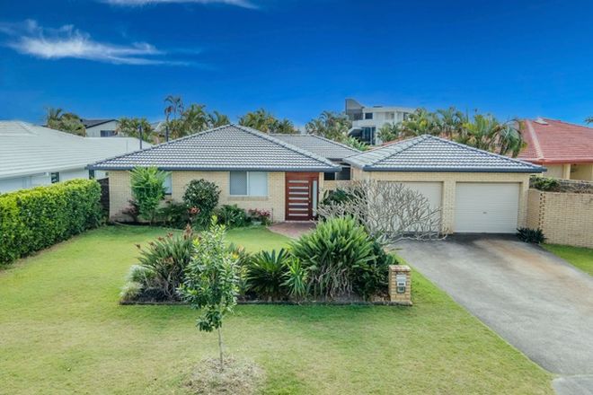 Picture of 59 Boomerang Crescent, SORRENTO QLD 4217