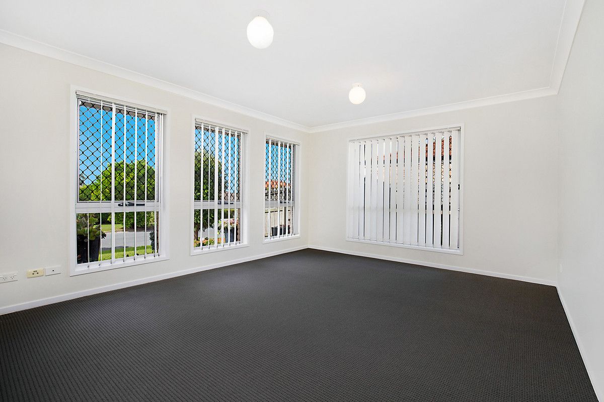 17 Resi Drive, Regents Park QLD 4118, Image 2