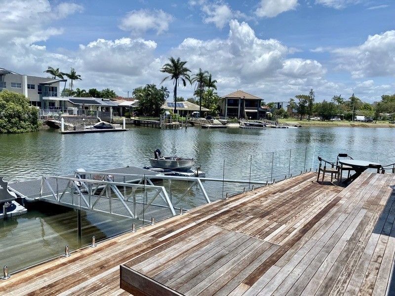 27 Margaroola Ave, Biggera Waters QLD 4216, Image 1