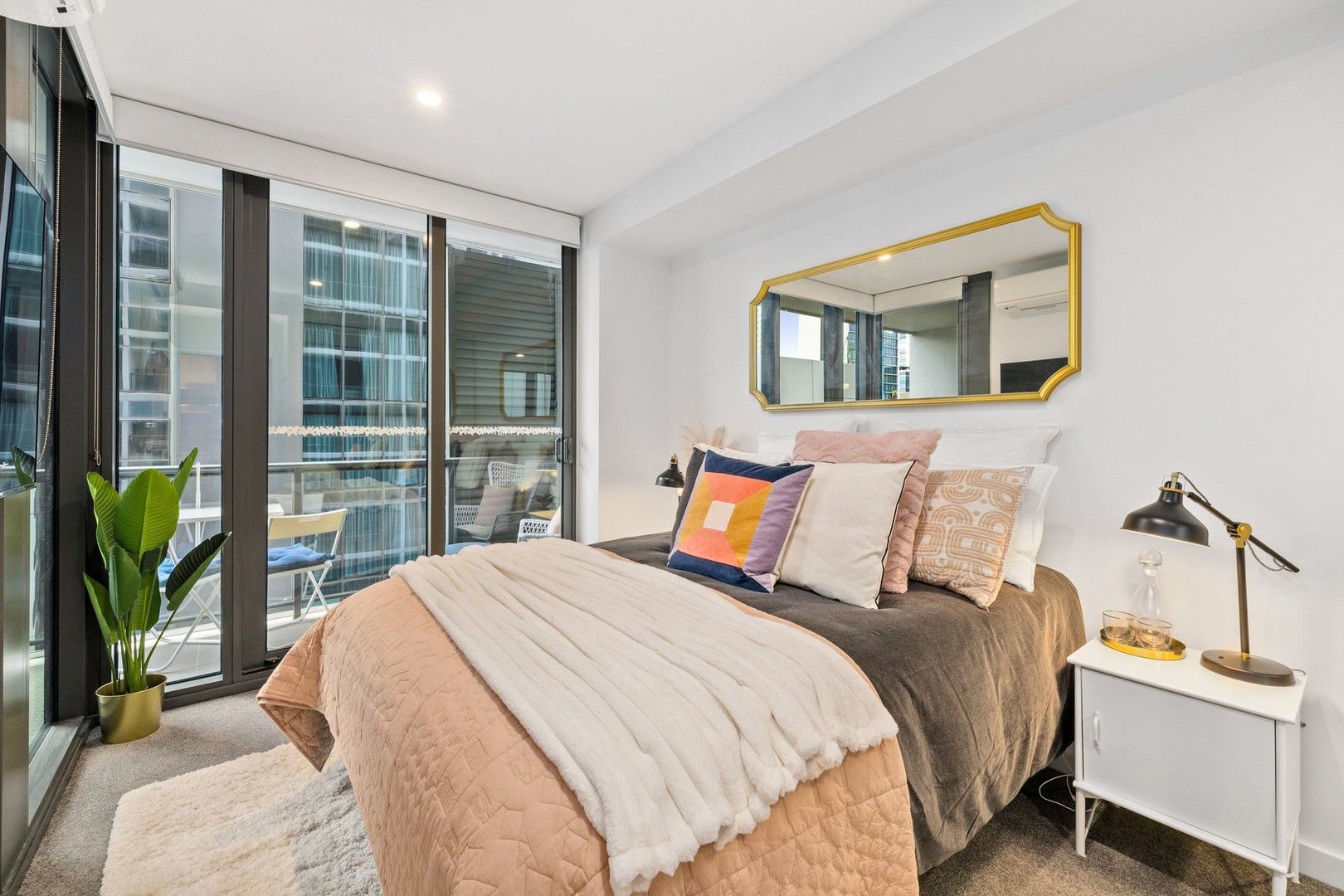 1 bedrooms Apartment / Unit / Flat in 1408/380 Murray Street PERTH WA, 6000