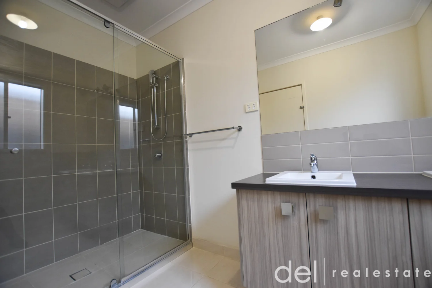 Additional image 9 of 44 Fieldstone Crescent, Cranbourne North VIC 3977