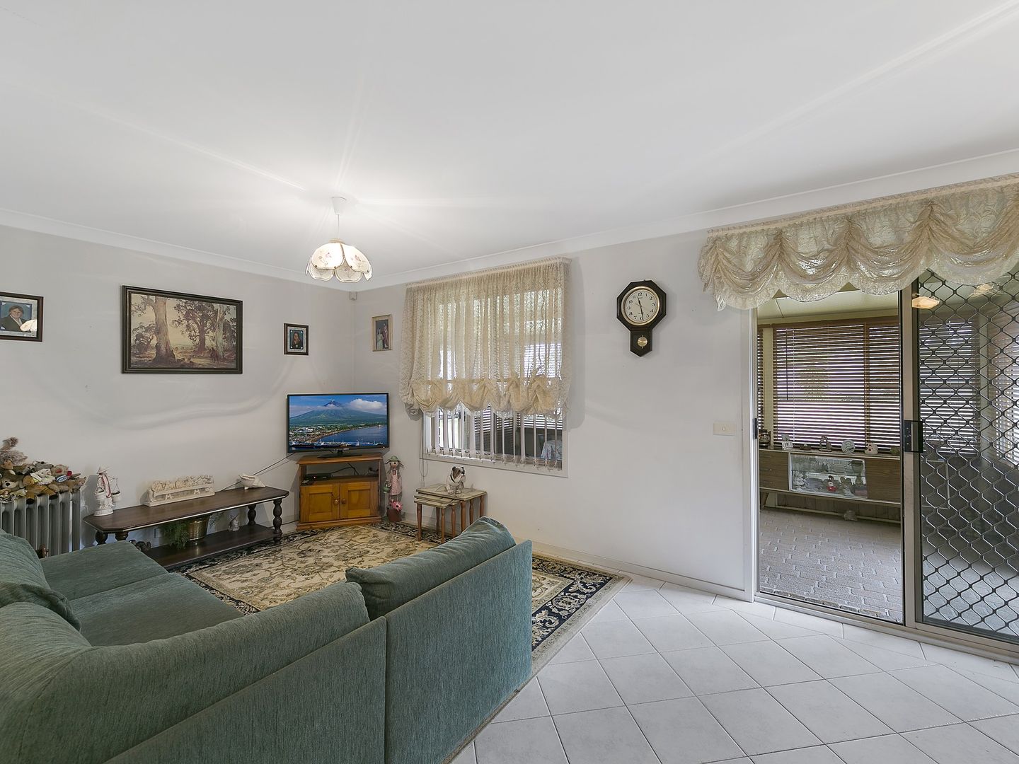 107 Manoa Road, Budgewoi NSW 2262, Image 2